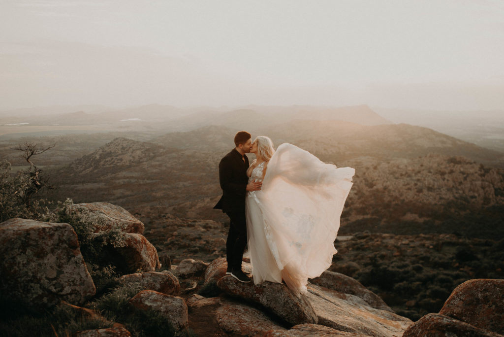 emma + chris: wichita mountains elopement | rachelscroggs.com